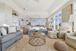 TV, books - Welcome to Gulf Coast Getaway! (St. George Island)