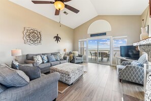 Living area - RELAX ON THE GREAT DECK overlooking the Apalachicola Bay! (St. George Island)
