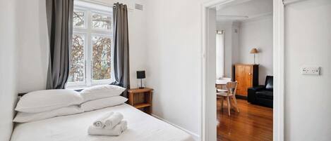 1 soverom, internettilgang og sengetøy