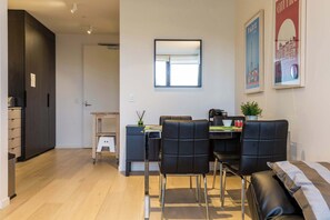 Interior - Modern 1BD in Tranquil Parklands (Parkville)