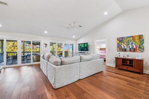 Living area - Welcome to La Fiesta! (St. George Island)