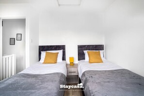 2 habitaciones, tabla de planchar con plancha y wifi gratis