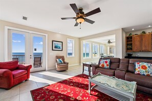 Living area - Welcome to Casa Bellaluca! (St. George Island)