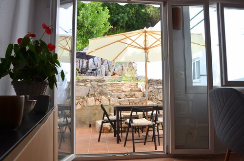 Delightful 3-bedroom townhome in Alfarnate