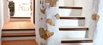 Delightful 3-bedroom townhome in Alfarnate