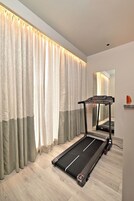 Premium Active | Premium bedding, in-room safe, blackout drapes, iron/ironing board