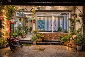 Property entrance - Lake side stays  (Srinagar)
