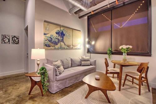 Chic Ultramodern Minimalist Loft Suite + Patio