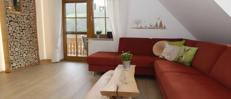 Televisio, pöytätennispöytä, stereot