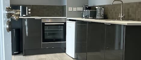 Microwave, oven