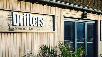 Rumah | 5 kamar tidur dan internet