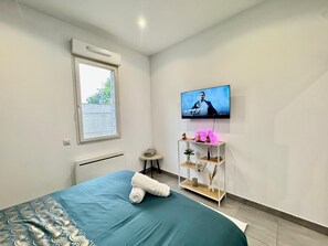 1 bedroom, iron/ironing board, WiFi, bed sheets