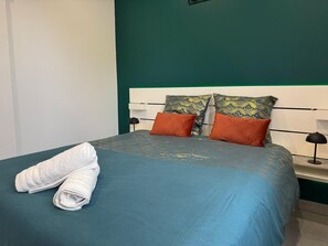 1 quarto, ferros/tábuas de passar roupa, Wi-Fi, roupa de cama