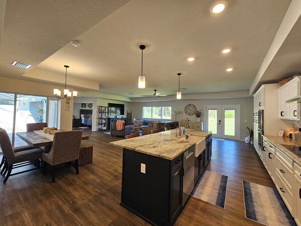 Microwave, oven, stovetop, dishwasher