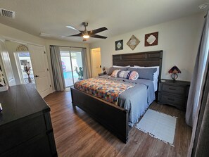 3 bedrooms, iron/ironing board, Internet, bed sheets