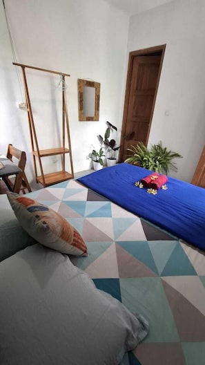 Quarto casal, vista para o jardim | Wi-Fi de cortesia
