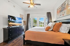 3 bedrooms, iron/ironing board, WiFi - Reunion Condo Steps from the Pool! (Kissimmee)