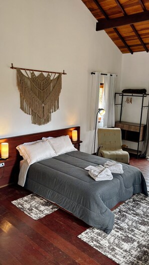 Comfort Chalet, Lanai, Mountain View