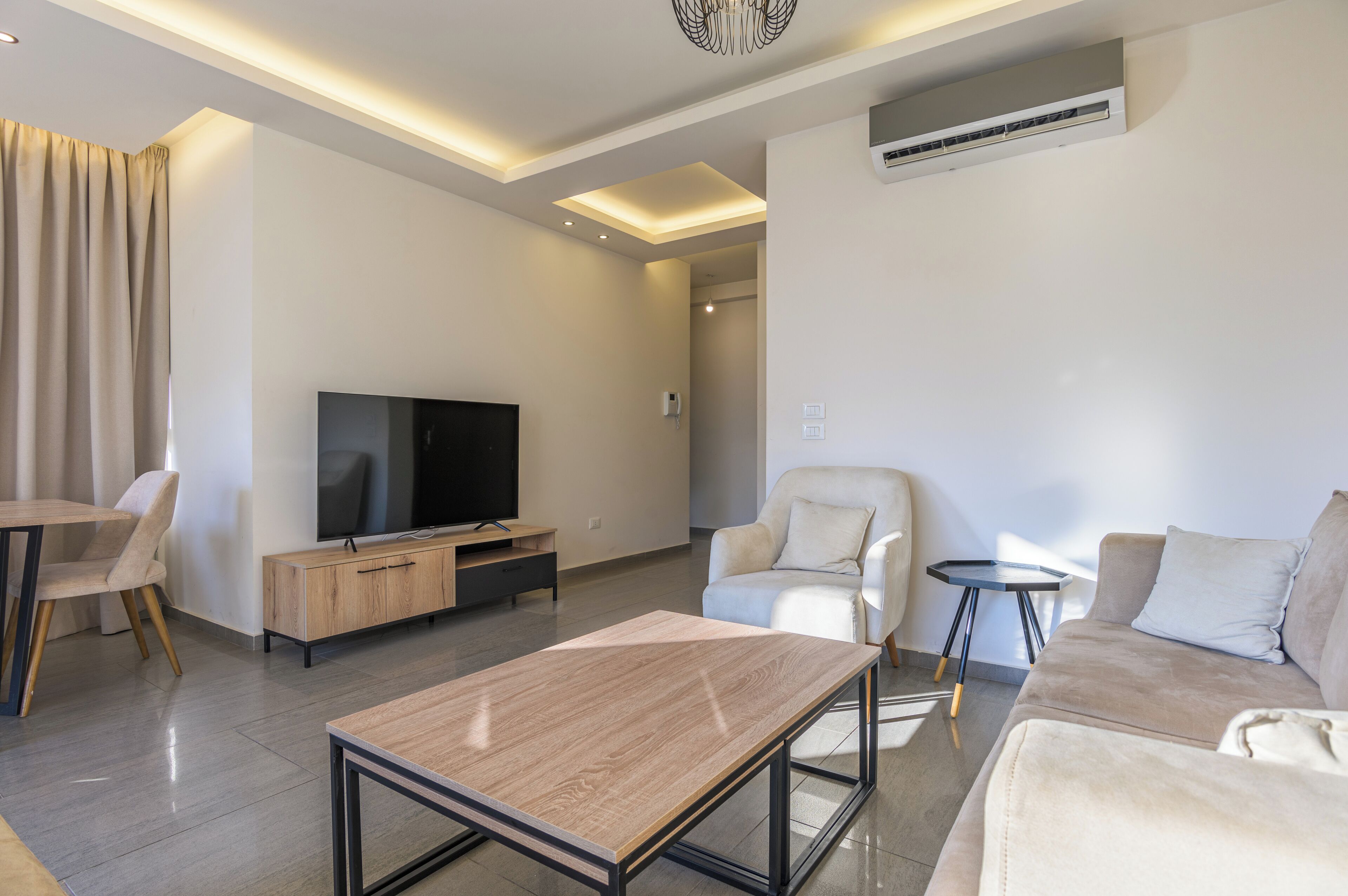 Apartment, 2 Bedrooms, Kitchen, City View | Living room