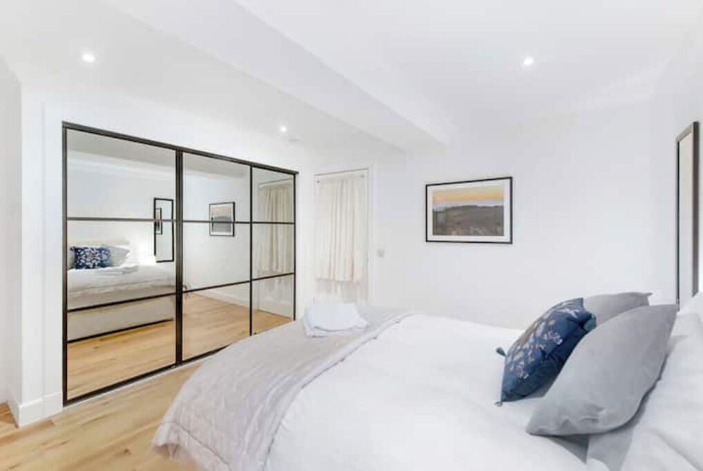 3 soverom, strykejern/-brett, wi-fi og sengetøy