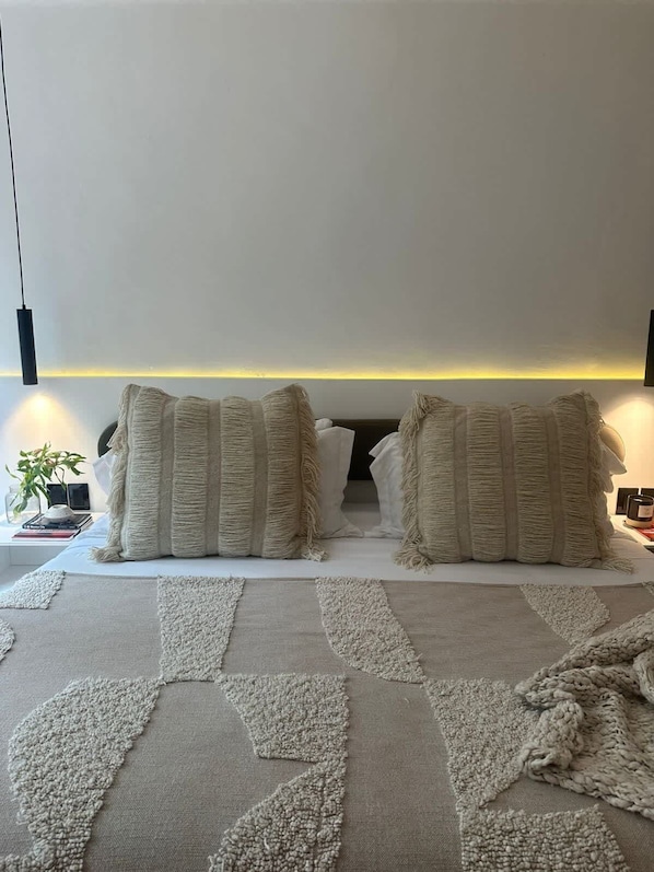 4 bedrooms, iron/ironing board, travel crib, WiFi