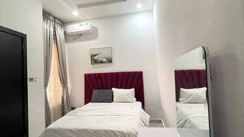 1 soverom, strykejern/-brett, wi-fi og sengetøy