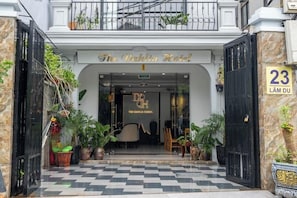 Fachada de la propiedad