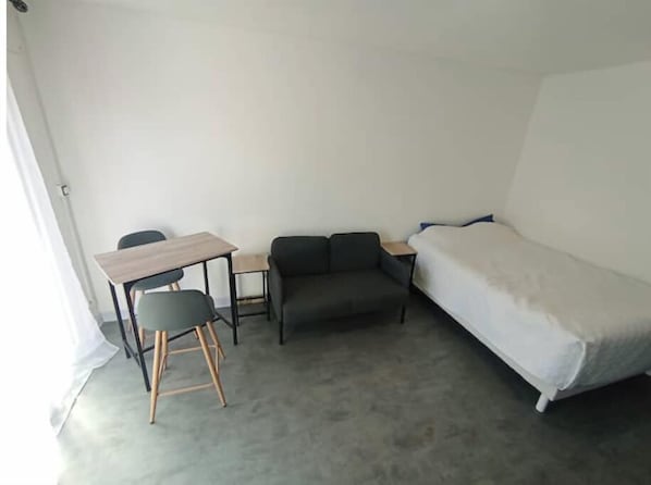 1 habitación, wifi y ropa de cama 