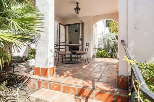 Serene Private Suite Patio ~Upscale Berkeley