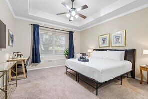 5 bedrooms, desk, iron/ironing board, WiFi