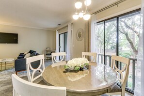 Apartment (1 Bedroom) | Interior