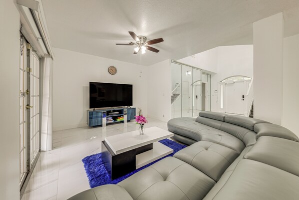 House (6 Bedrooms) | Interior - Swim, Barbecue & Game: Home 4 Mi to Pompano Beach! (Pompano Beach)