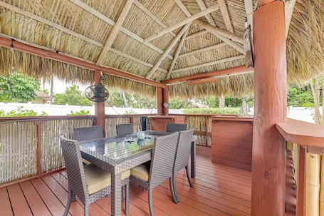 Casa (6 Bedrooms) | Parte interna. Swim, Barbecue & Game: Home 4 Mi to Pompano Beach!