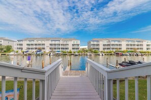 Property grounds - Canal Front Condo with Pool (Ocean City)