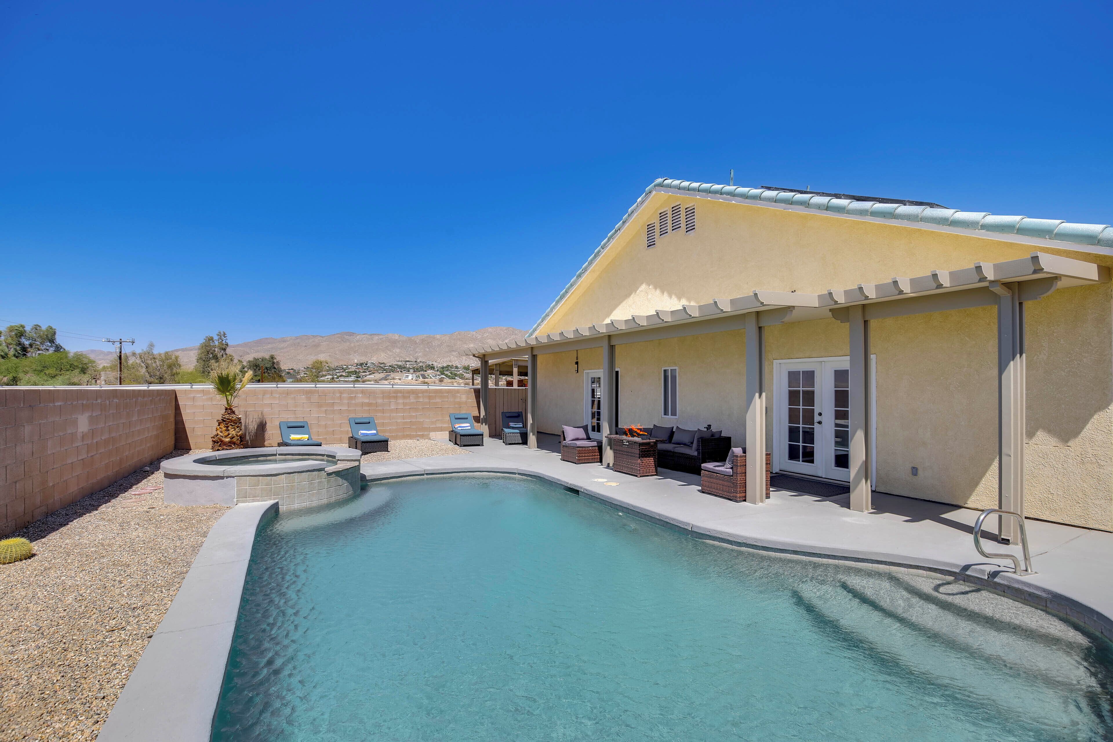 House (4 Bedrooms) | Interior