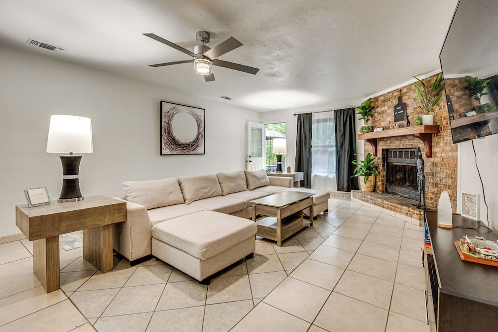 Group-friendly Rental 5 Mi to Dtwn Tallahassee! - Quincy, FL
