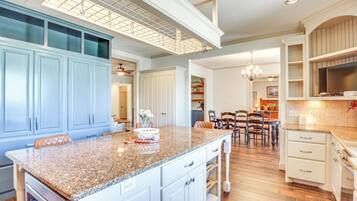 Nhà (4 Bedrooms) | Nội thất