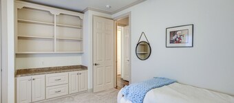 Private Hot Tub & Patio: Golf Retreat in Canyon!