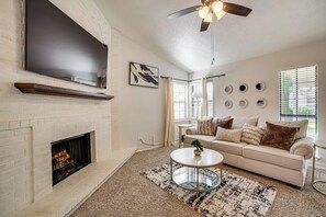 Hús (4 Bedrooms) | Að innan