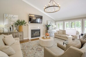 House (3 Bedrooms) | Interior - Golf Course View: Elegant Hot Springs Village Home (Hot Springs Village)
