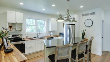 Rumah (2 Bedrooms) | Interior