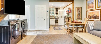 Chickens On-site: Cottage, 2 Mi to Saugatuck Falls