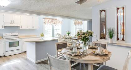 Large Yard & Historic Charm: Orangeburg Retreat!