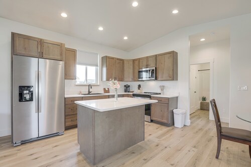 Mtn-views, Pet-friendly! Family Home in Ranchester