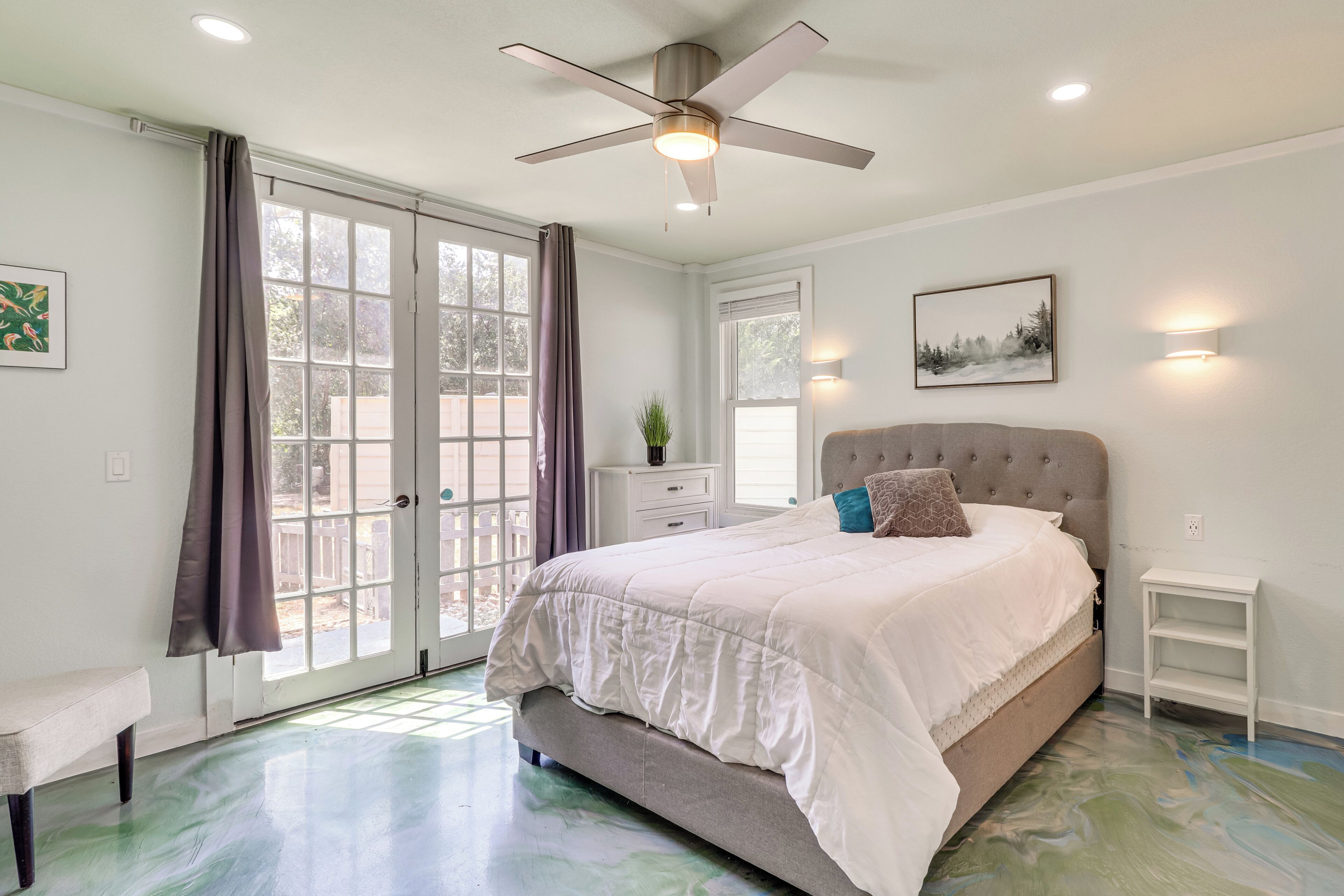 House (2 Bedrooms) | Interior