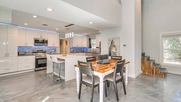 Nhà (2 Bedrooms) | Nội thất
