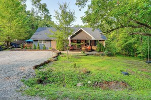 House (2 Bedrooms) | Interior - Otter Creek Rec Area On-site! Serene Family Home (Brandenburg)