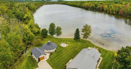 Lakefront Home: Private Dock, Fire Pit, & Kayaks