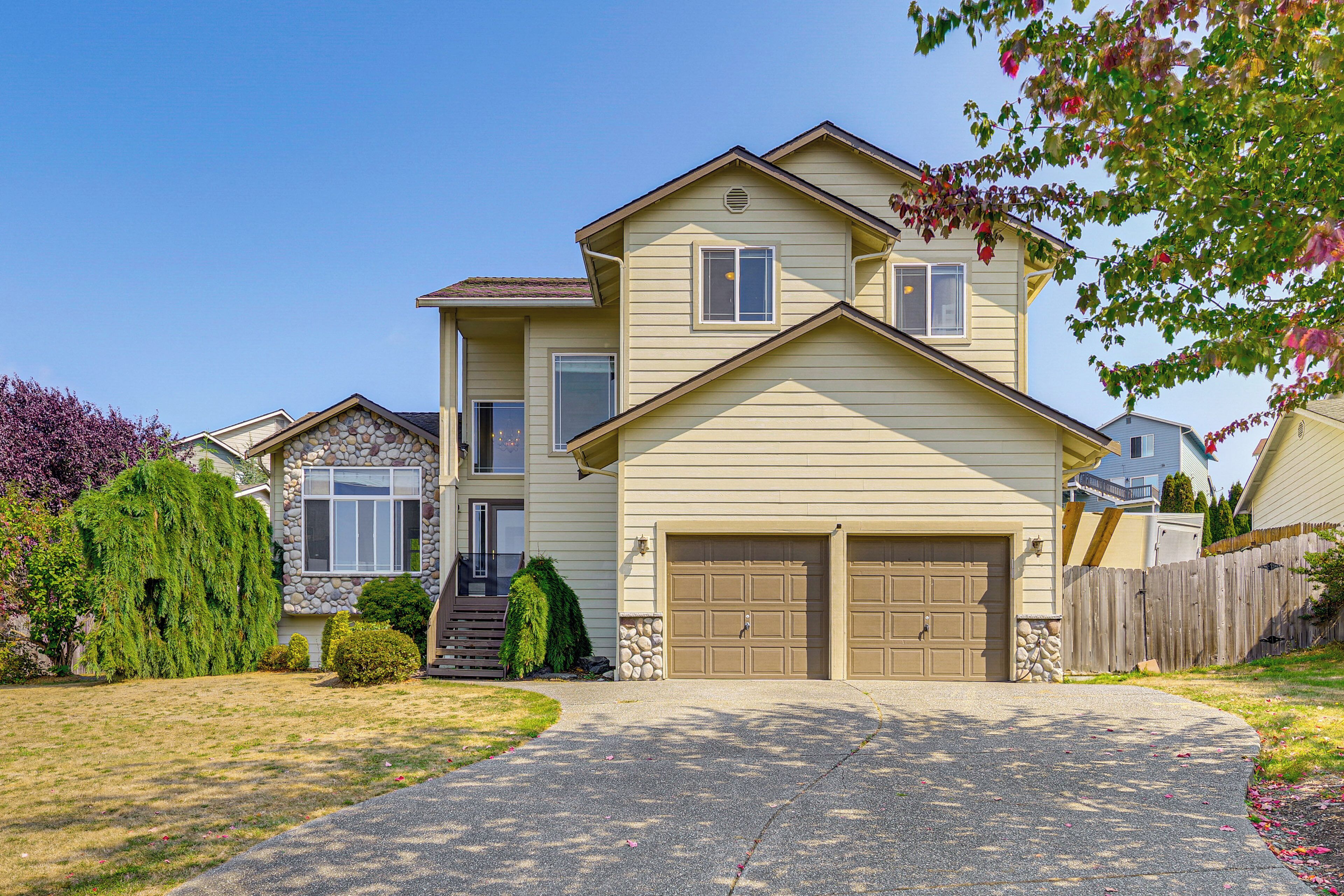 House (3 Bedrooms) | Front of property