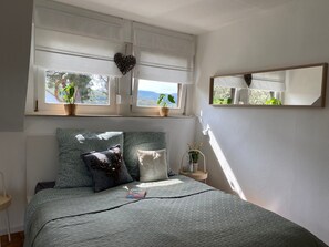 2 habitaciones, escritorio, cuna de viaje y wifi gratis